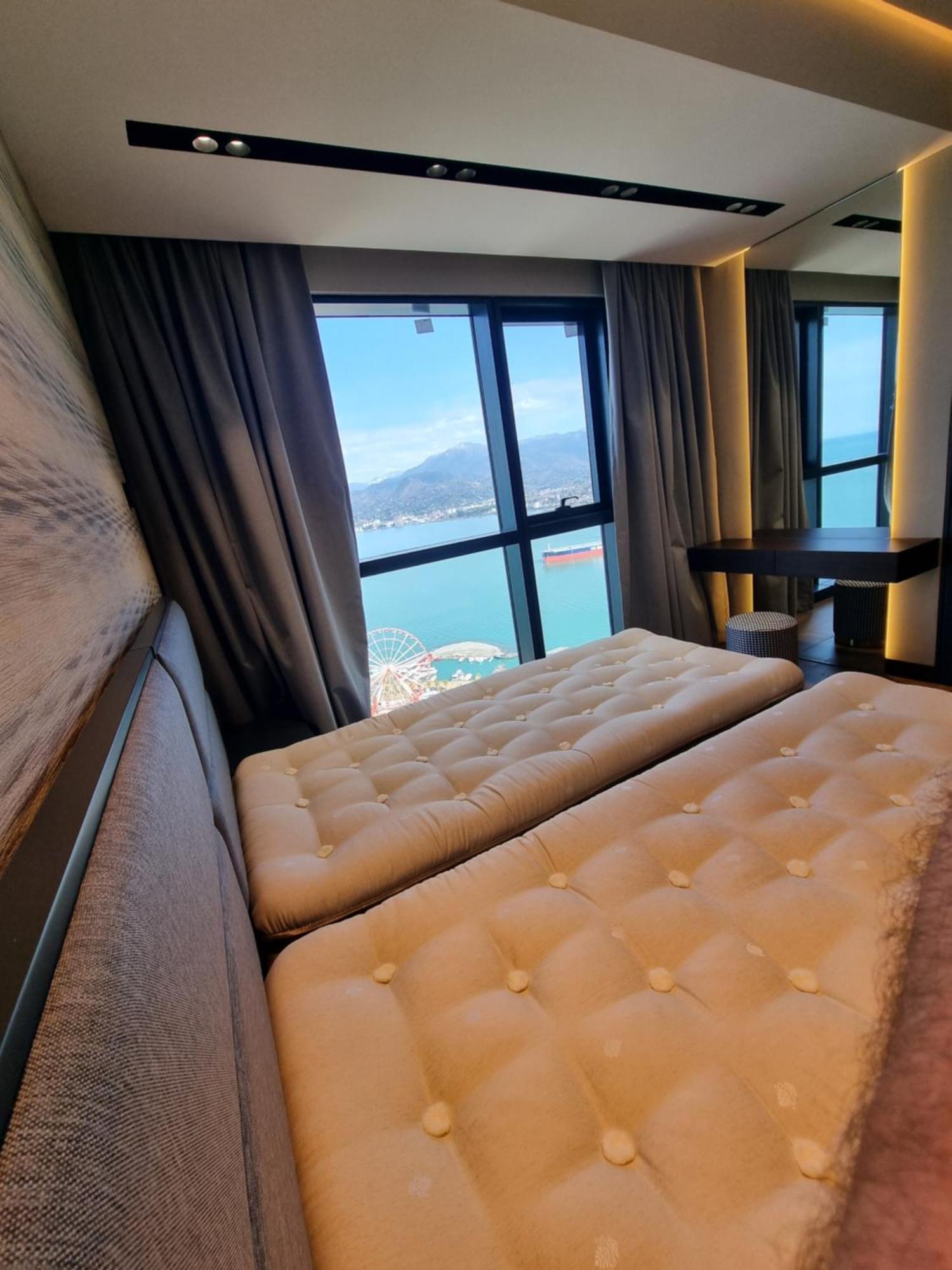 Premium Apartment In Porta Batumi Tower Exterior photo